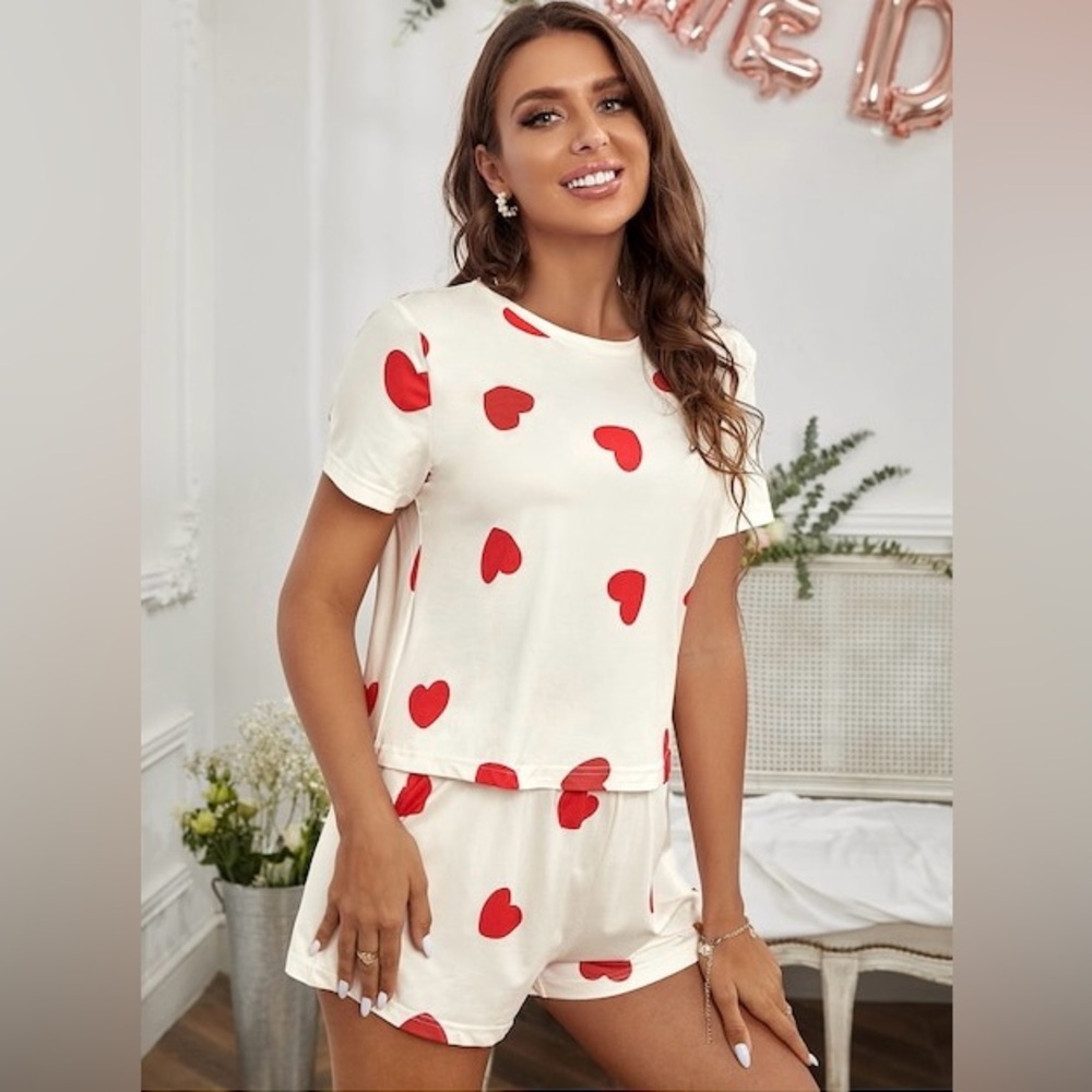 Heart Print Short Sleeve Tee Top & Shorts PJ Set Size Medium